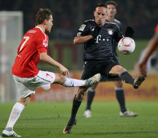 利不仅靠个 利不仅靠个